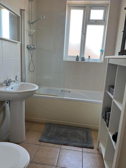 1 Bedroom Flat Sleeps 4 In Abingdon Oxfordshire Extérieur photo